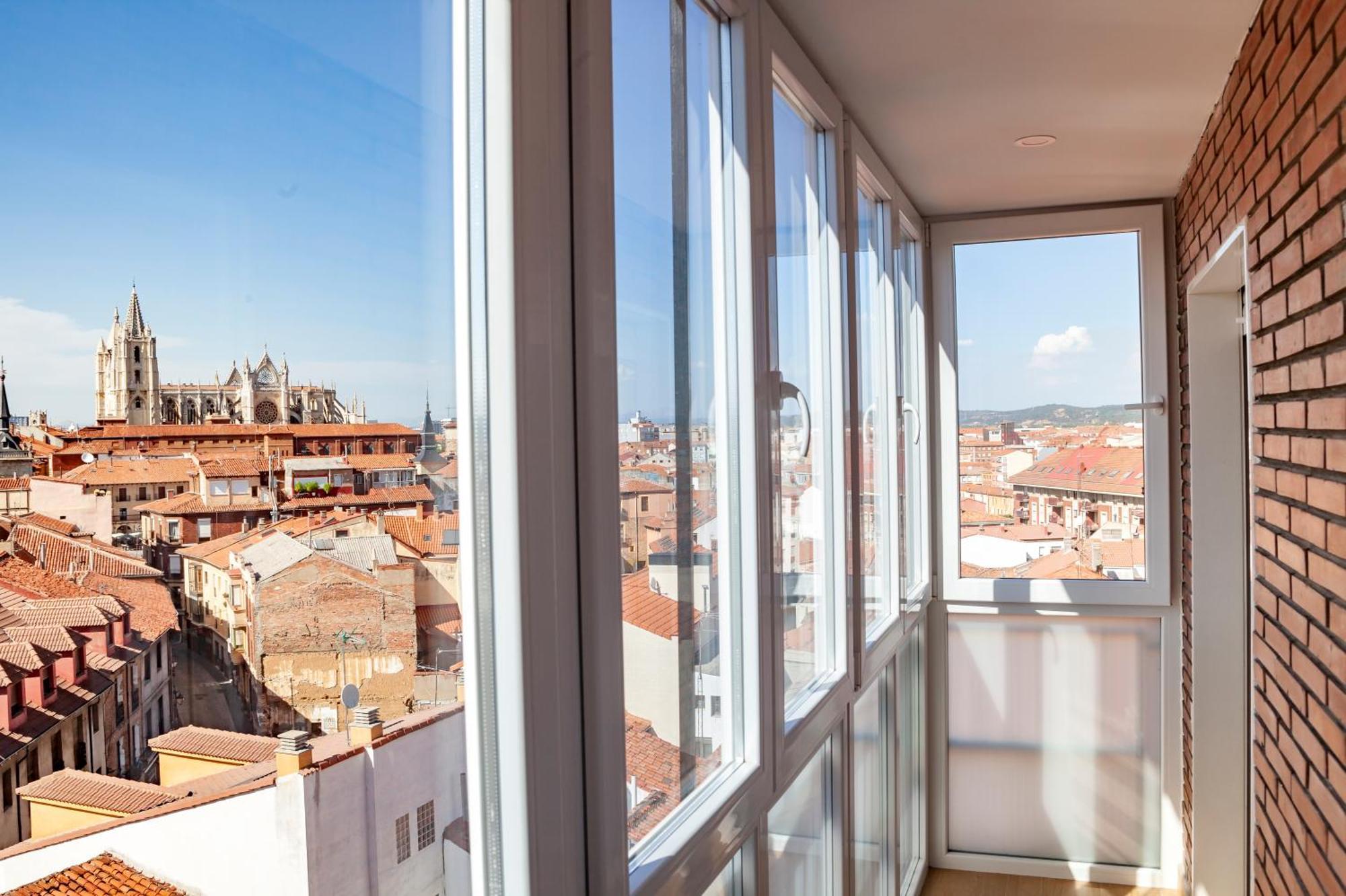 The View - Apartamento Reformado Con Vistas A La Catedral - Leonapartamentos 外观 照片